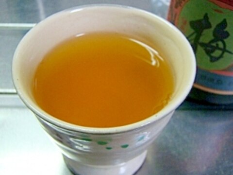 疲労回復に♪緑茶梅酒